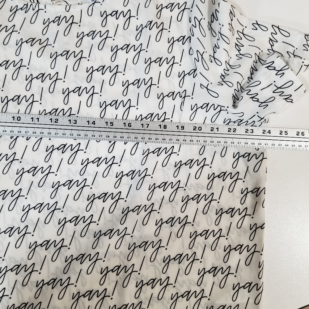 Ricki’s Black & White Script Print Short Sleeve Blouse Size XL - Picture 5 of 8